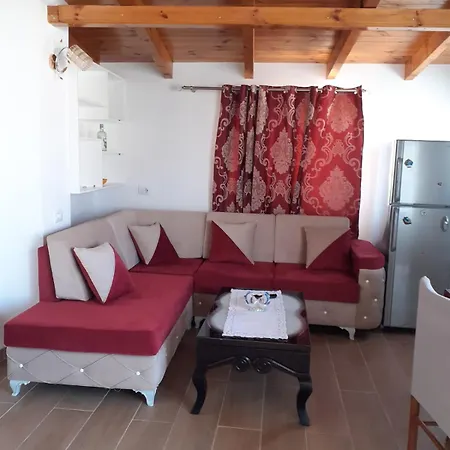 Ramaj Apartment *